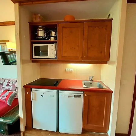 Montagnard A Plagne Soleil, Aux Pieds, 5 Pers. - Fr-1-351-89 Ла-Плань