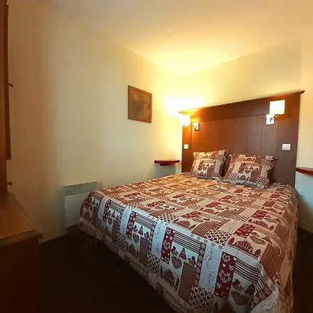 Montagnard à Plagne Soleil, Aux Pieds, 5 Pers. - Fr-1-351-89 * La Plagne