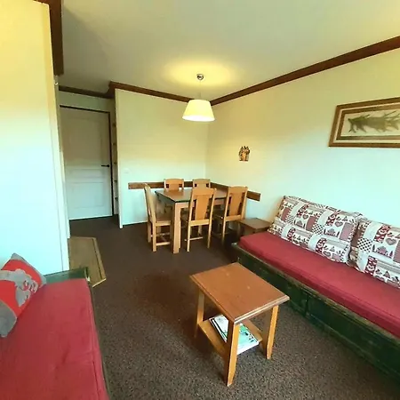 Montagnard à Plagne Soleil, Aux Pieds, 5 Pers. - Fr-1-351-89
